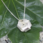 Silberanhänger Knoten