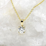 Anhänger in 585 Gelbgold mit Labordiamant von 0,50 ct.