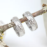 Creole in Silber mit Struktur