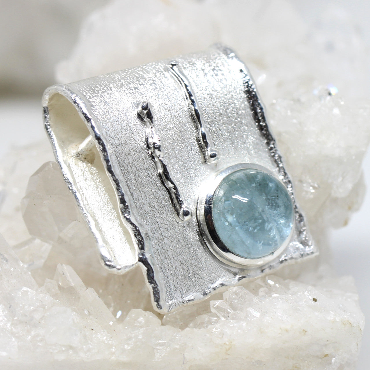 Silberanhänger mit Aquamarin