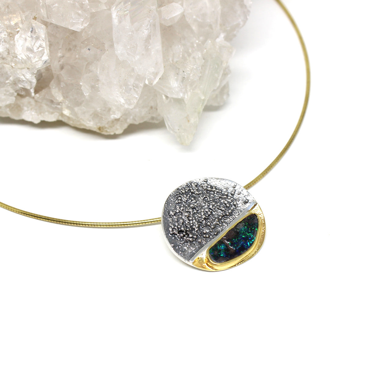 Silberanhänger mit Opal