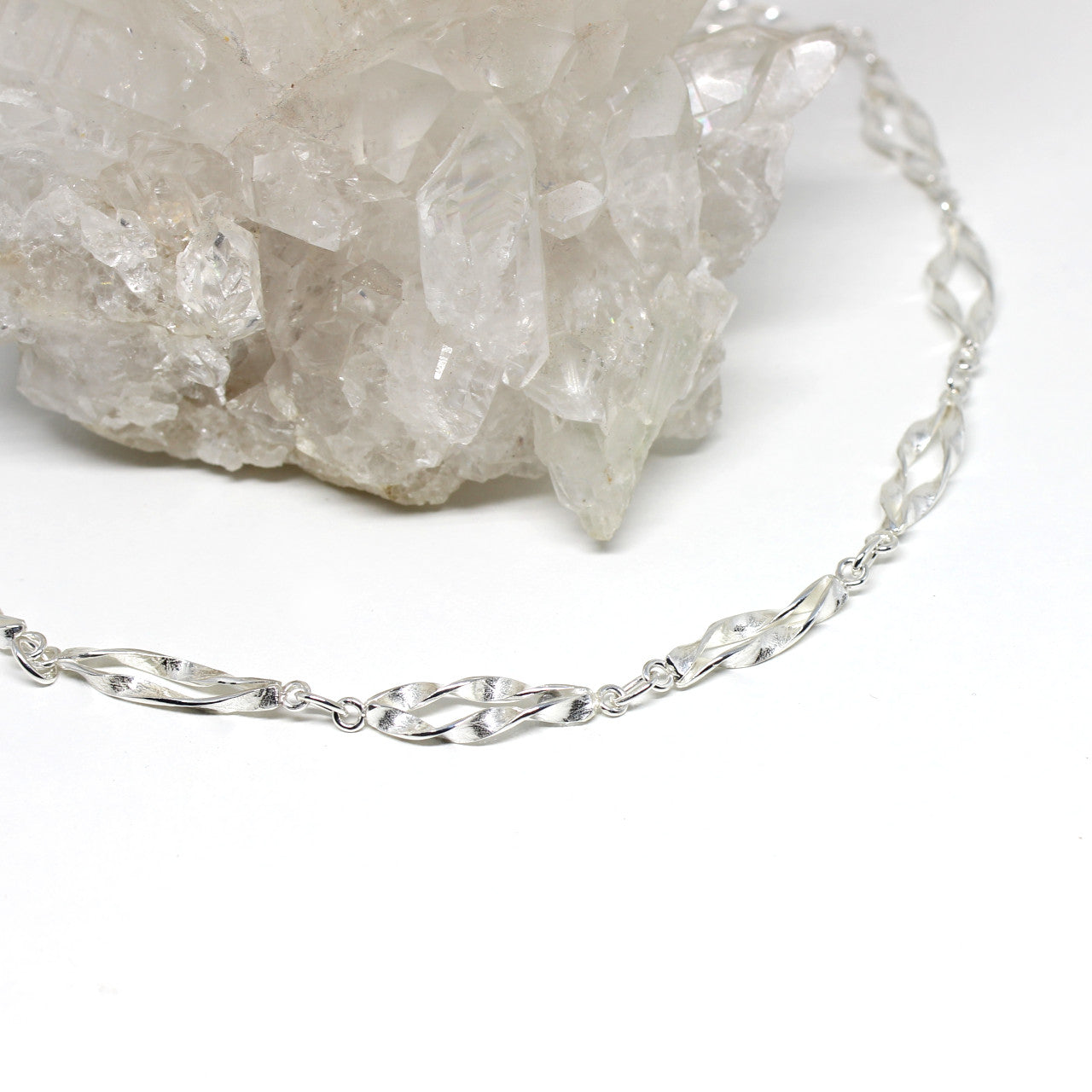Collier Silber Handarbeit Seidenmatt gedreht
