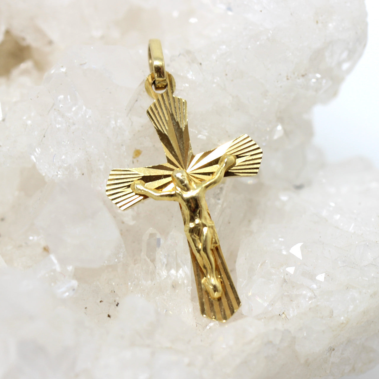 Anhänger Kreuz in 585 Gelbgold mit Herrgott