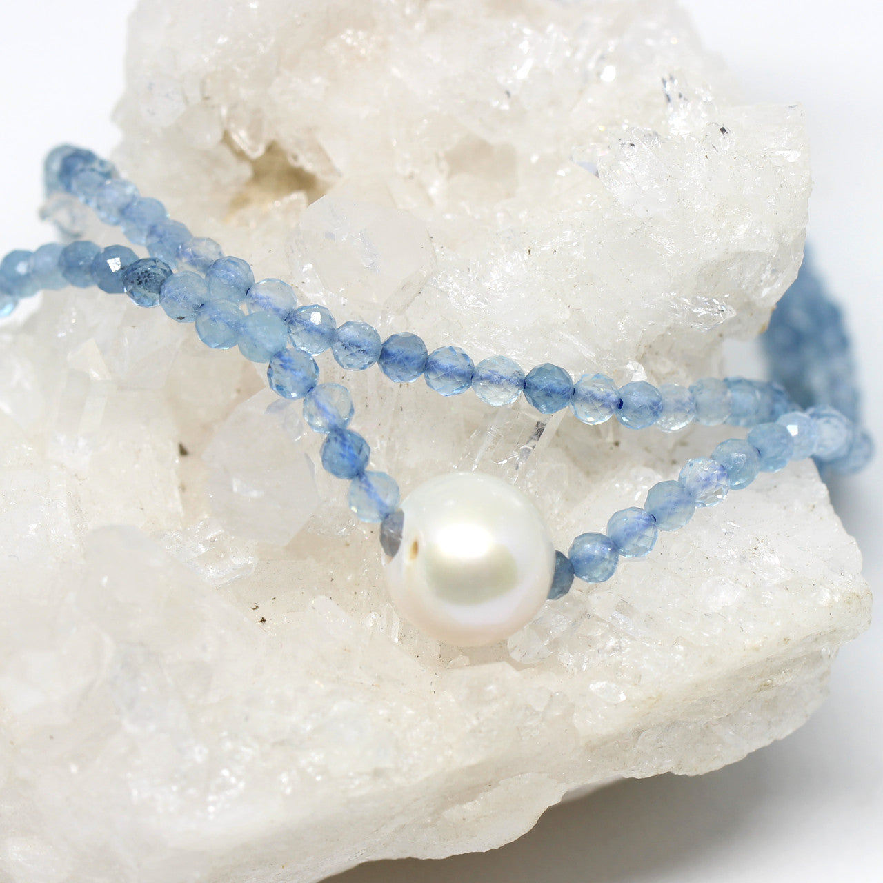 Aquamarinkette mit Perle