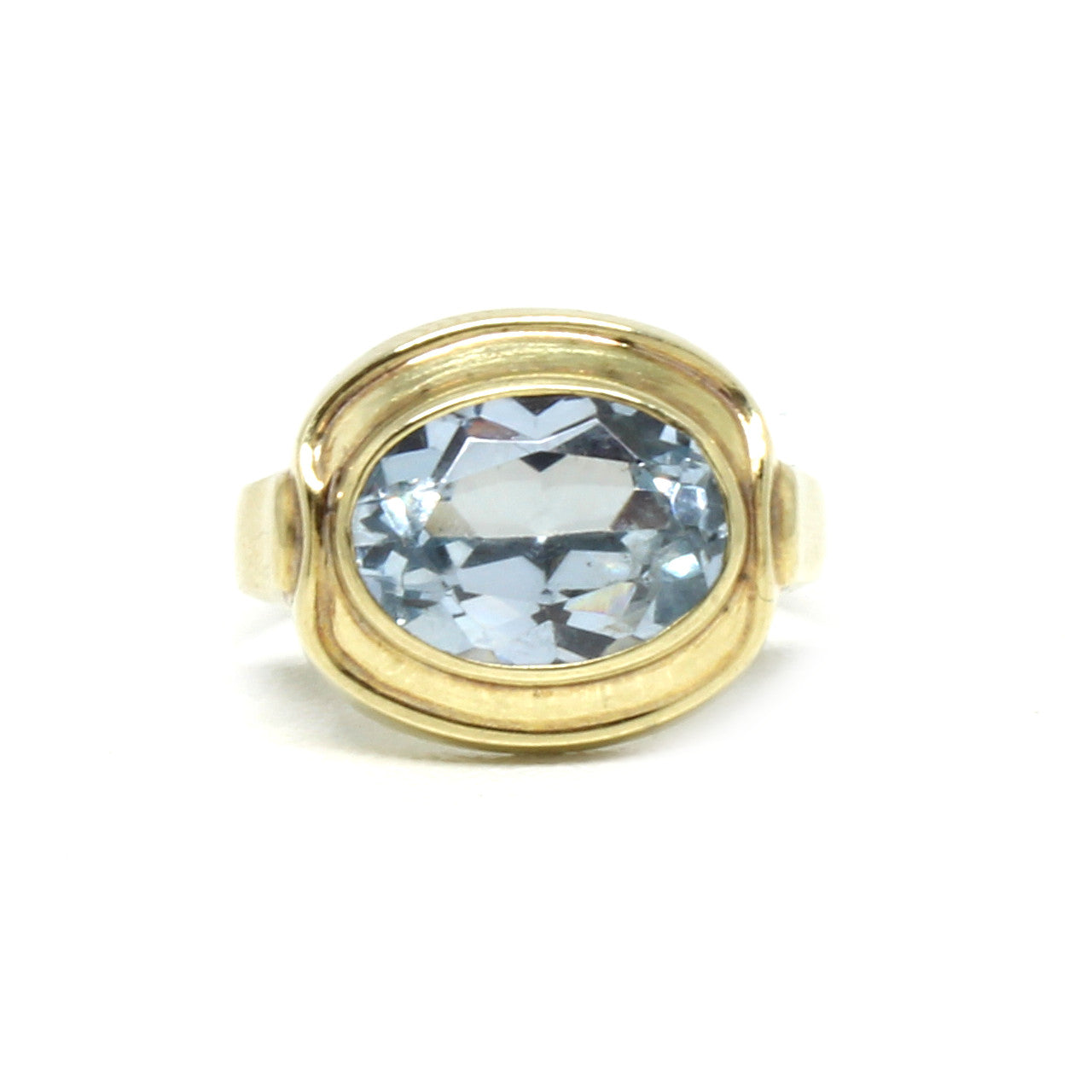 Ring in 333 Gelbgold mit Blautopas Größe 54