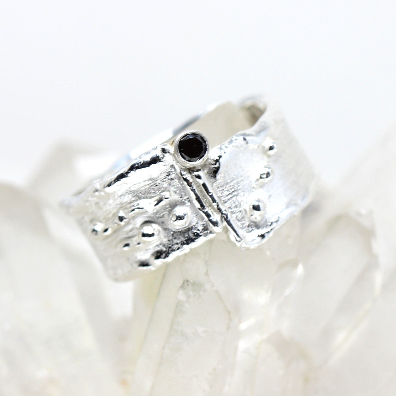 Silberring breit mit schwarzem Diamant