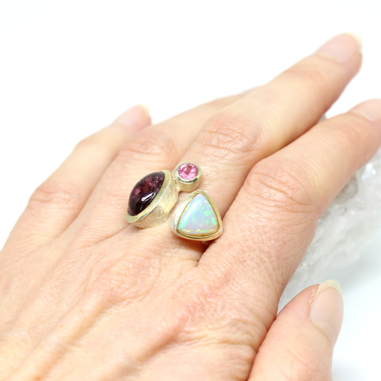 Silberring mit echten Steinen