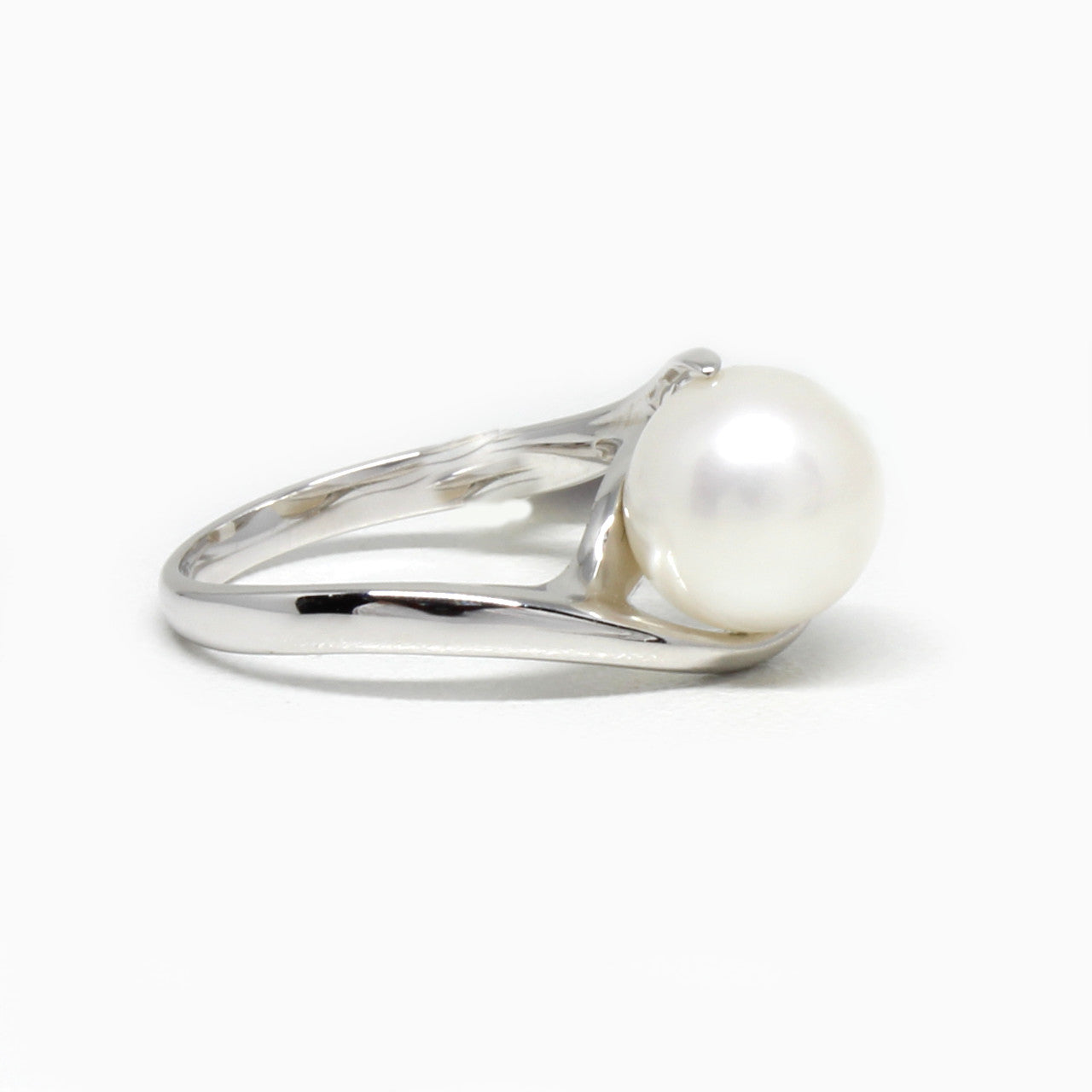 Ring in 333 Weißgold mit Perle in Größe 54