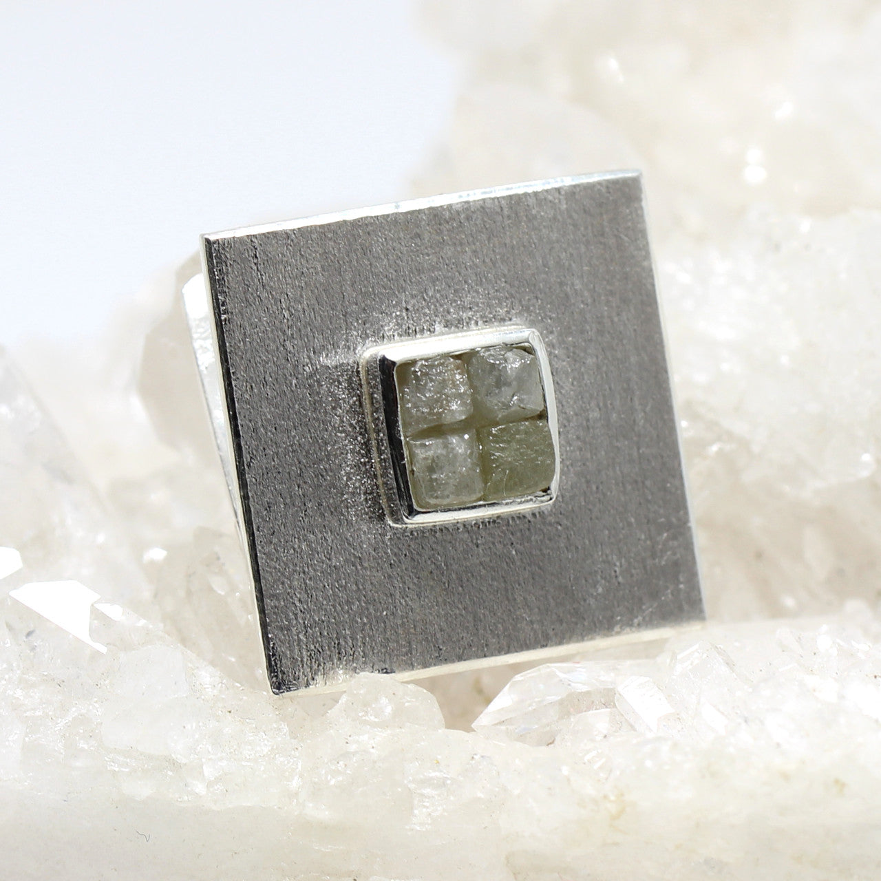 Silberanhänger quadratisch mit Rohdiamant