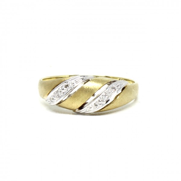 Ring in 585 Gelbgold mit Diamanten
