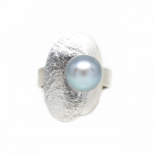 Silberring Handarbeit mit grauer Perle